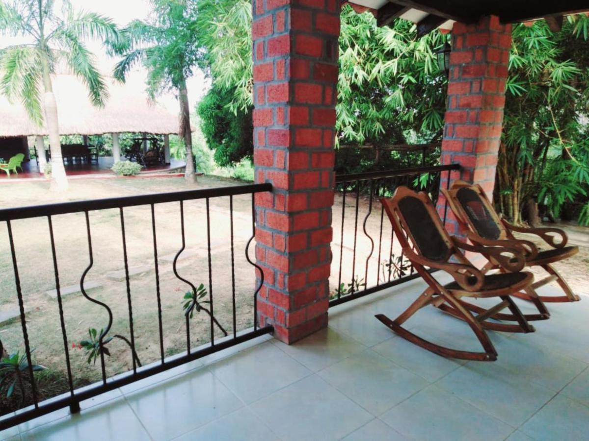 Casa Campo Emaus Caucasia Esterno foto