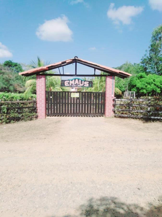 Casa Campo Emaus Caucasia Esterno foto