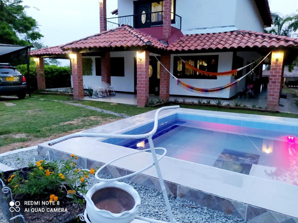 Casa Campo Emaus Caucasia Esterno foto