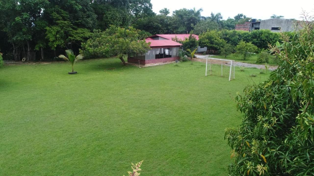 Casa Campo Emaus Caucasia Esterno foto