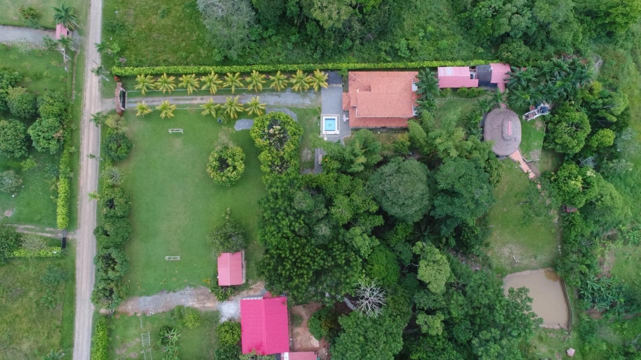 Casa Campo Emaus Caucasia Esterno foto
